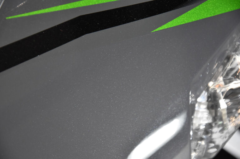 カワサキ・ZX-6Rのガラスコーティング７