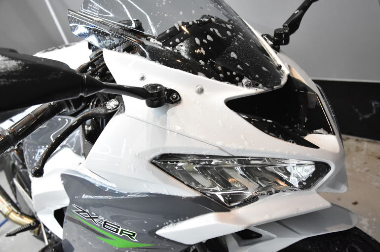 カワサキ・ZX-6Rのガラスコーティング１８