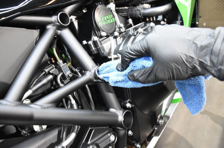カワサキ・H2SESXのガラスコーティング26