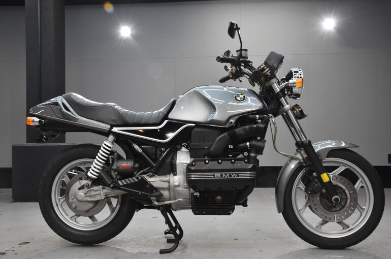 BMW・K100RSのガラスコーティング施工3