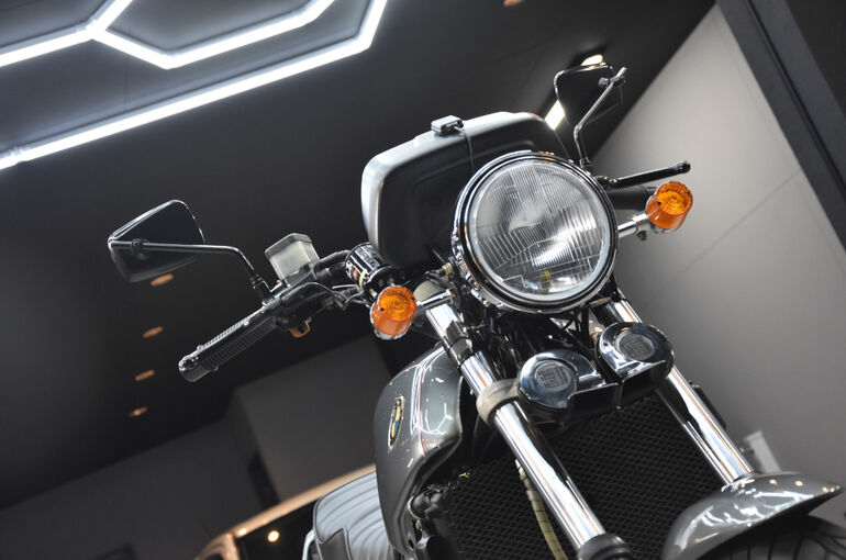 BMW・K100RSのガラスコーティング施工4