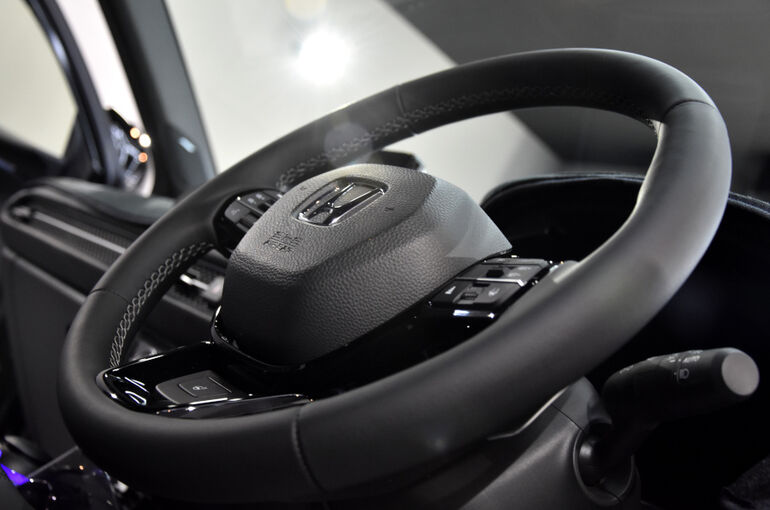 ホンダ・ZR-Vのセラミックコーティング施工事例10