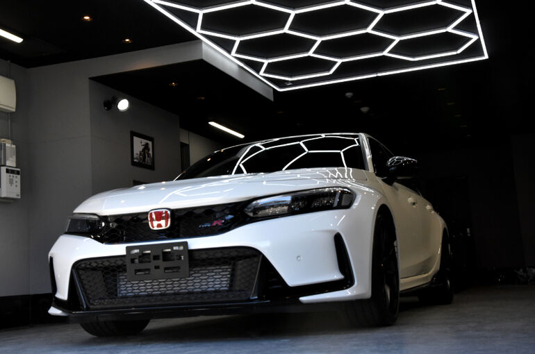 ホンダ・シビック タイプRのガラスコーティング施工5